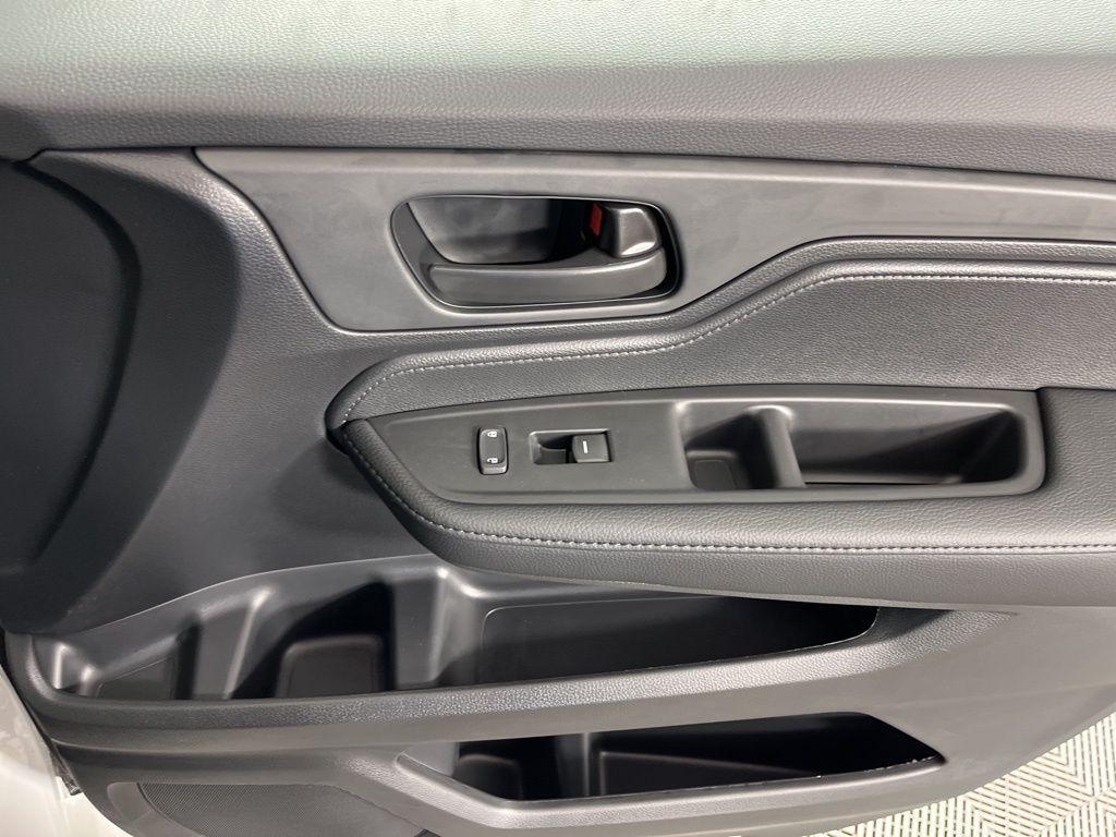 new 2025 Honda Odyssey car, priced at $45,275