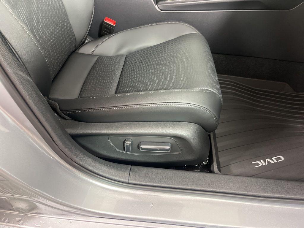 new 2025 Honda Civic Hybrid car, priced at $34,300