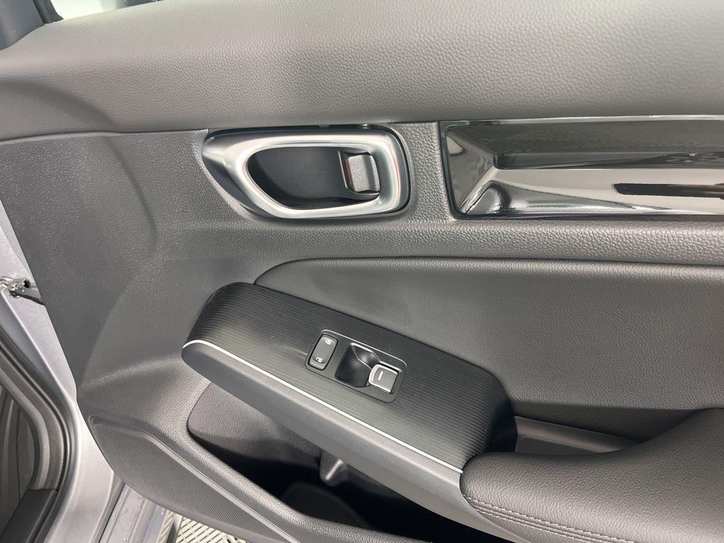 new 2025 Honda Civic Hybrid car, priced at $34,300