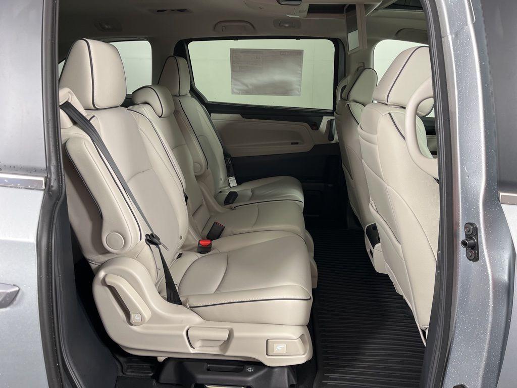 new 2025 Honda Odyssey car, priced at $46,516