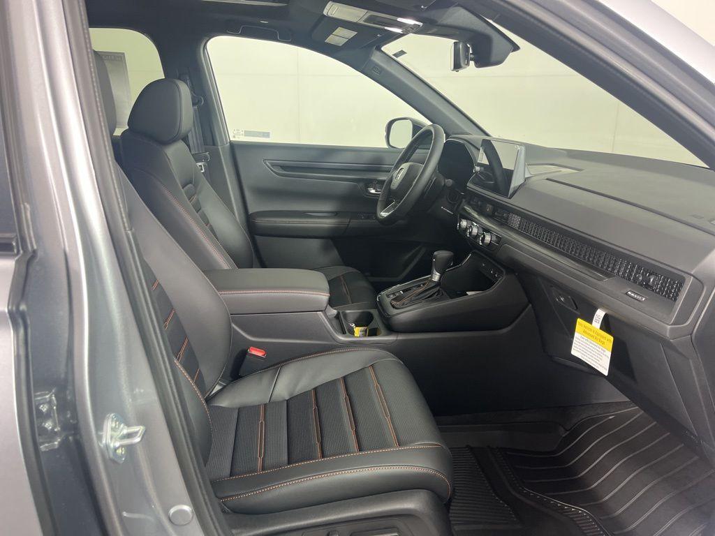 new 2026 Honda CR-V Hybrid car, priced at $41,675