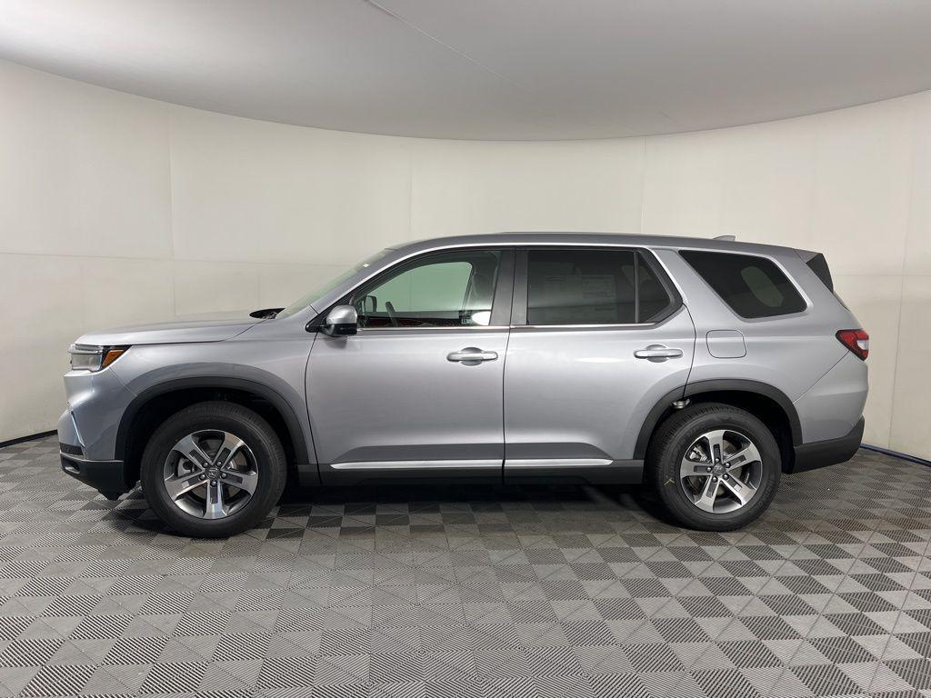 new 2025 Honda Pilot car, priced at $46,430
