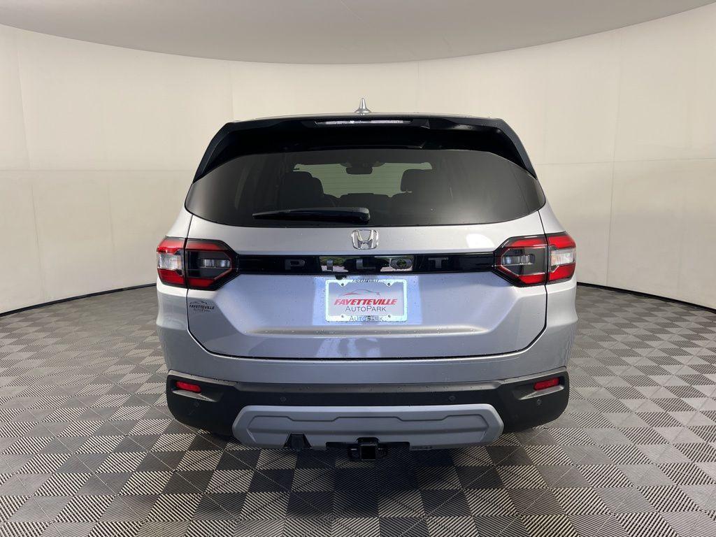 new 2025 Honda Pilot car, priced at $46,430