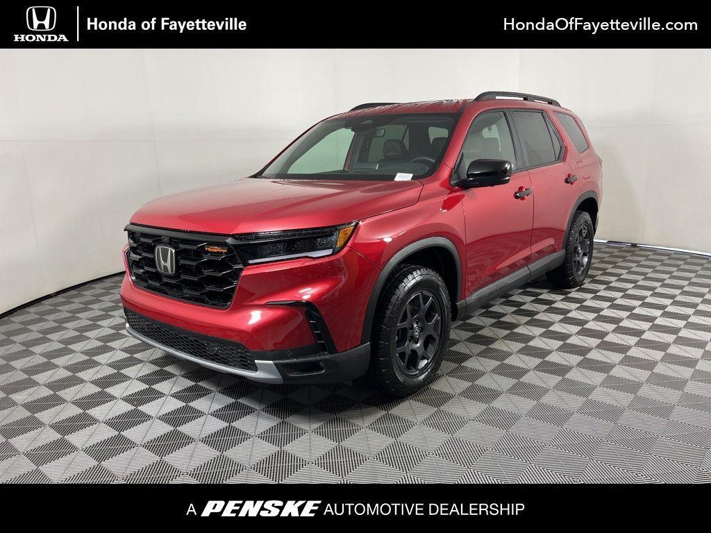 used 2025 Honda Pilot car, priced at $48,900