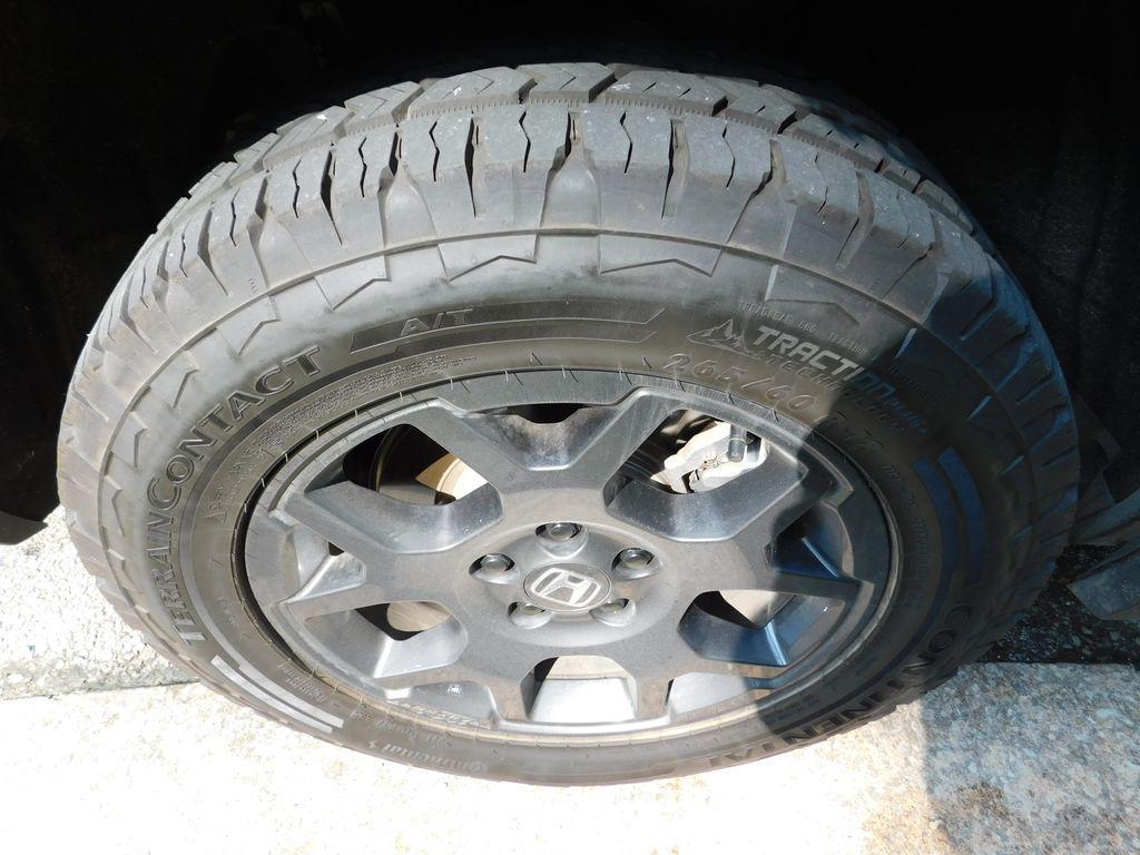 used 2025 Honda Pilot car, priced at $48,900