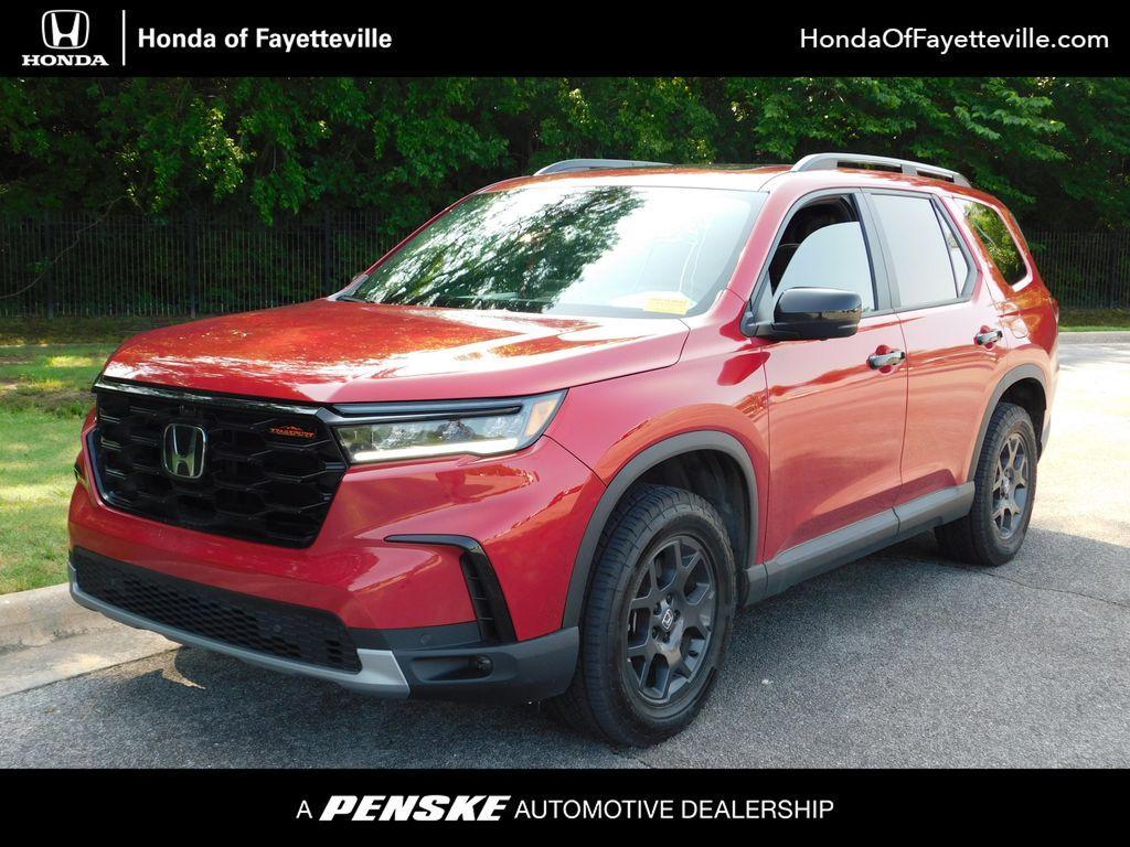 used 2025 Honda Pilot car, priced at $48,978