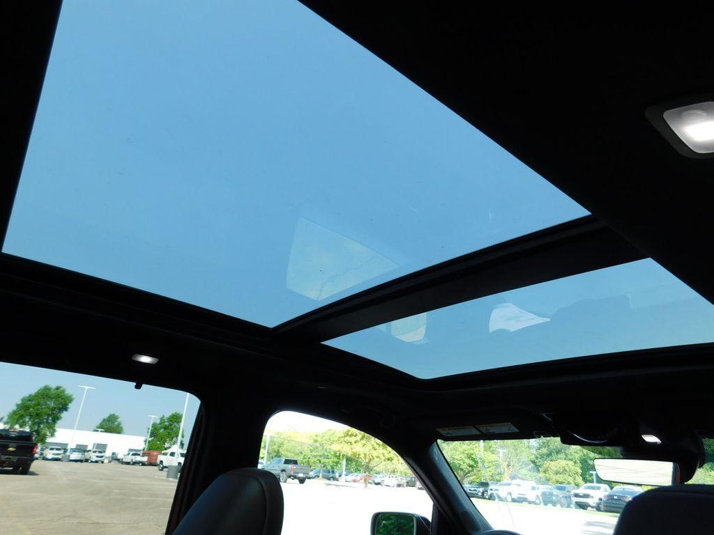 used 2025 Honda Pilot car, priced at $48,900