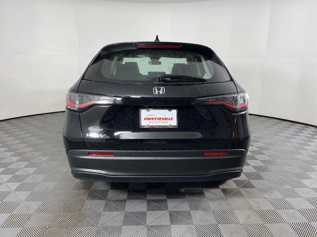 new 2025 Honda HR-V car, priced at $28,250