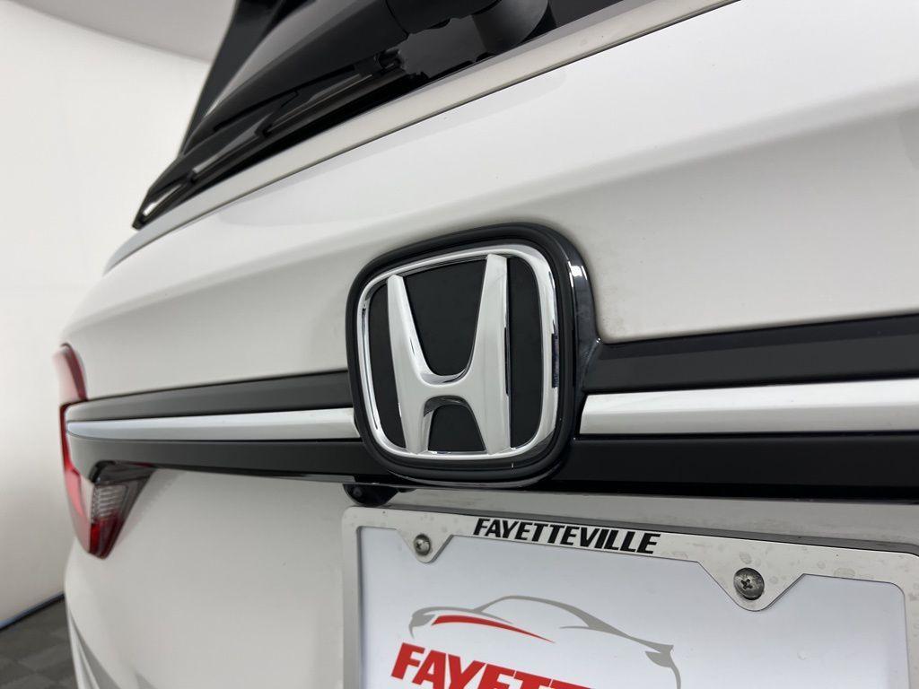 used 2024 Honda Odyssey car, priced at $46,334