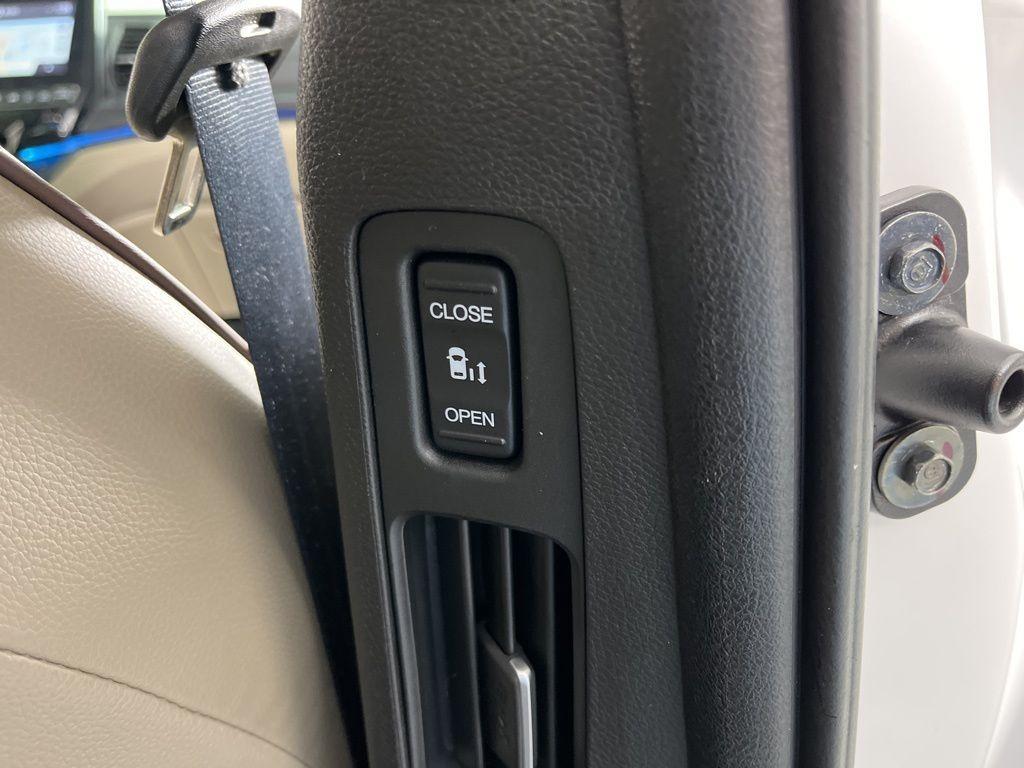 used 2024 Honda Odyssey car, priced at $46,334
