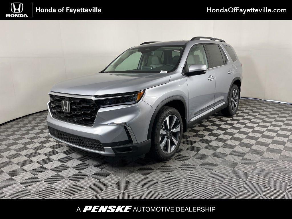 new 2025 Honda Pilot car, priced at $51,095