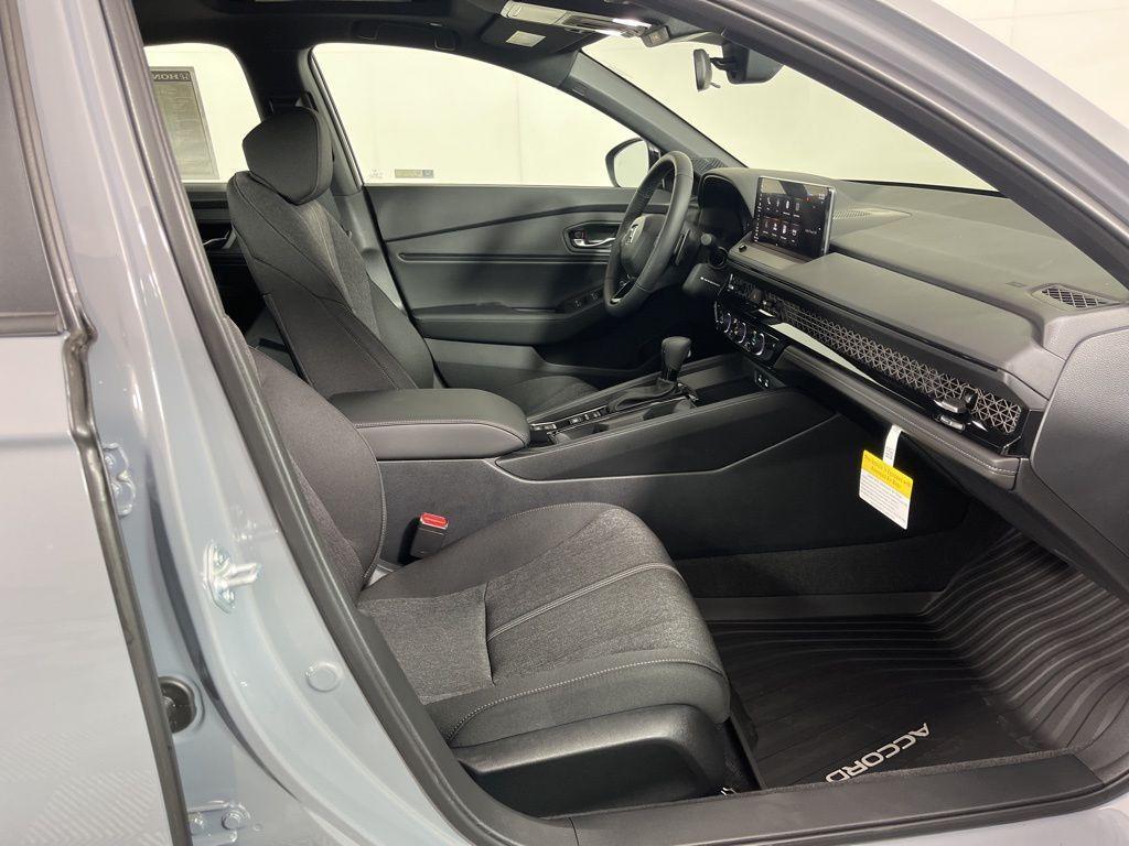 new 2025 Honda Accord Hybrid car, priced at $34,054