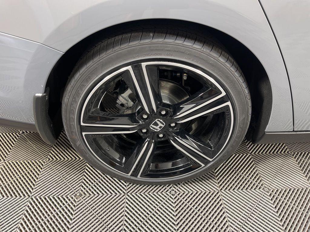 new 2025 Honda Accord Hybrid car, priced at $34,054