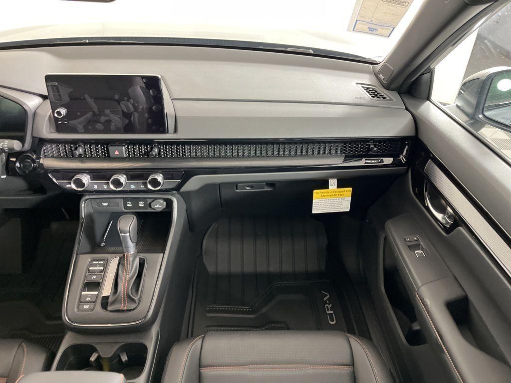 new 2026 Honda CR-V Hybrid car, priced at $43,700