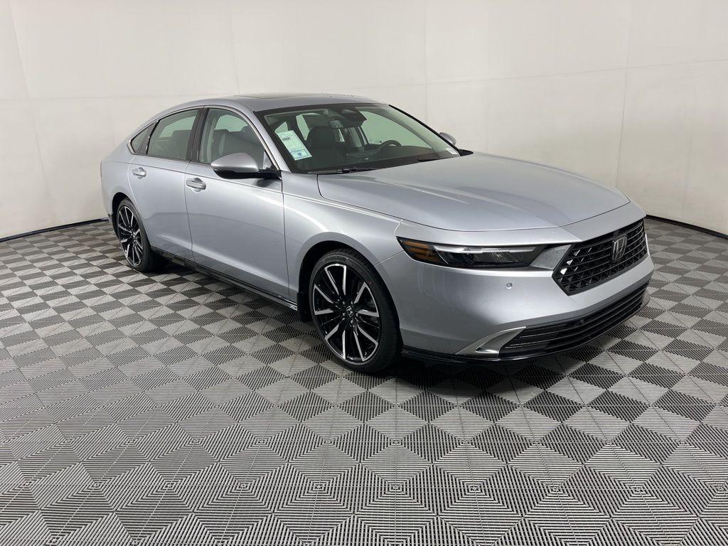 new 2025 Honda Accord Hybrid car, priced at $37,920