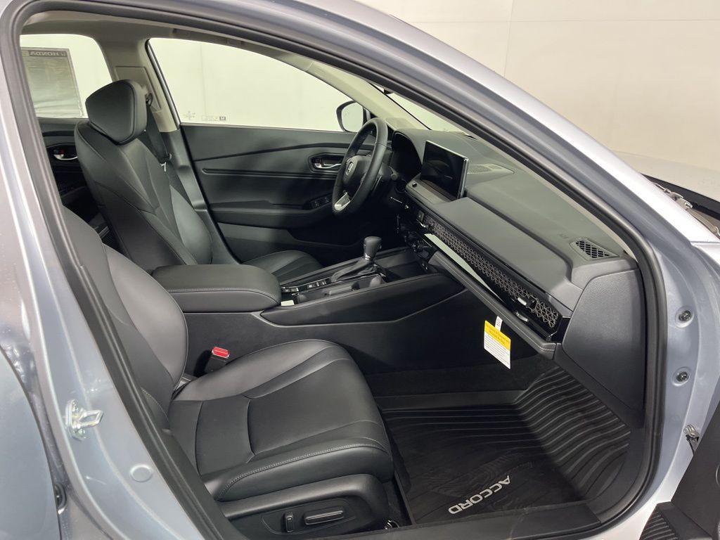 new 2025 Honda Accord Hybrid car, priced at $37,920