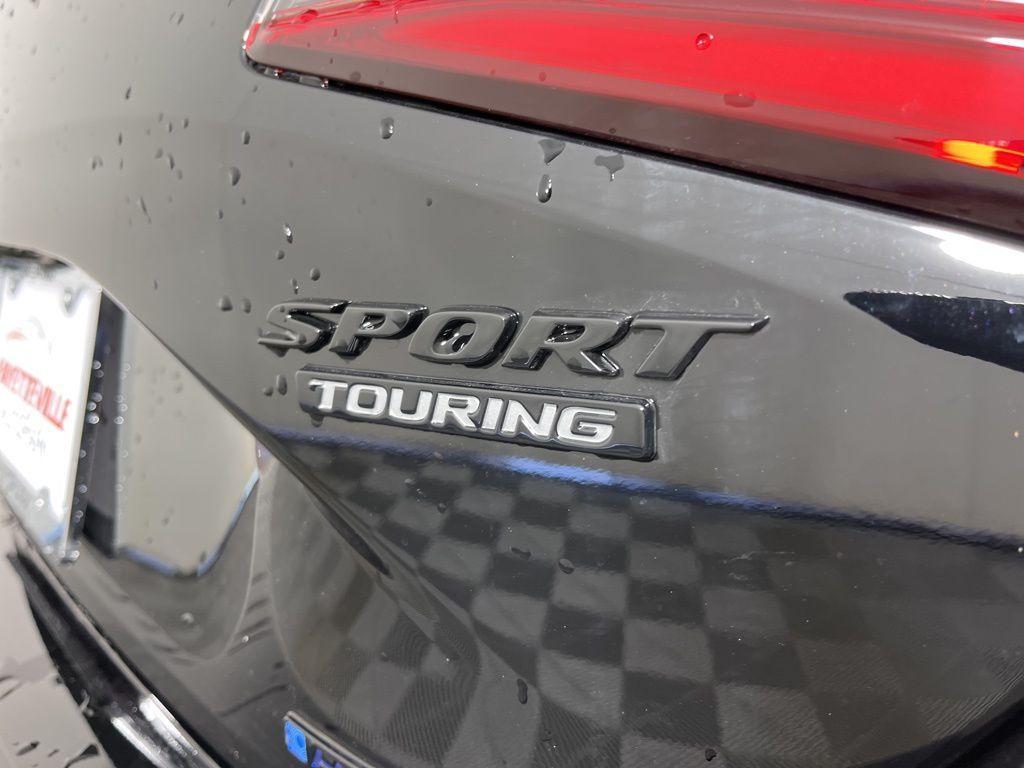 new 2026 Honda Civic Hybrid car, priced at $33,713