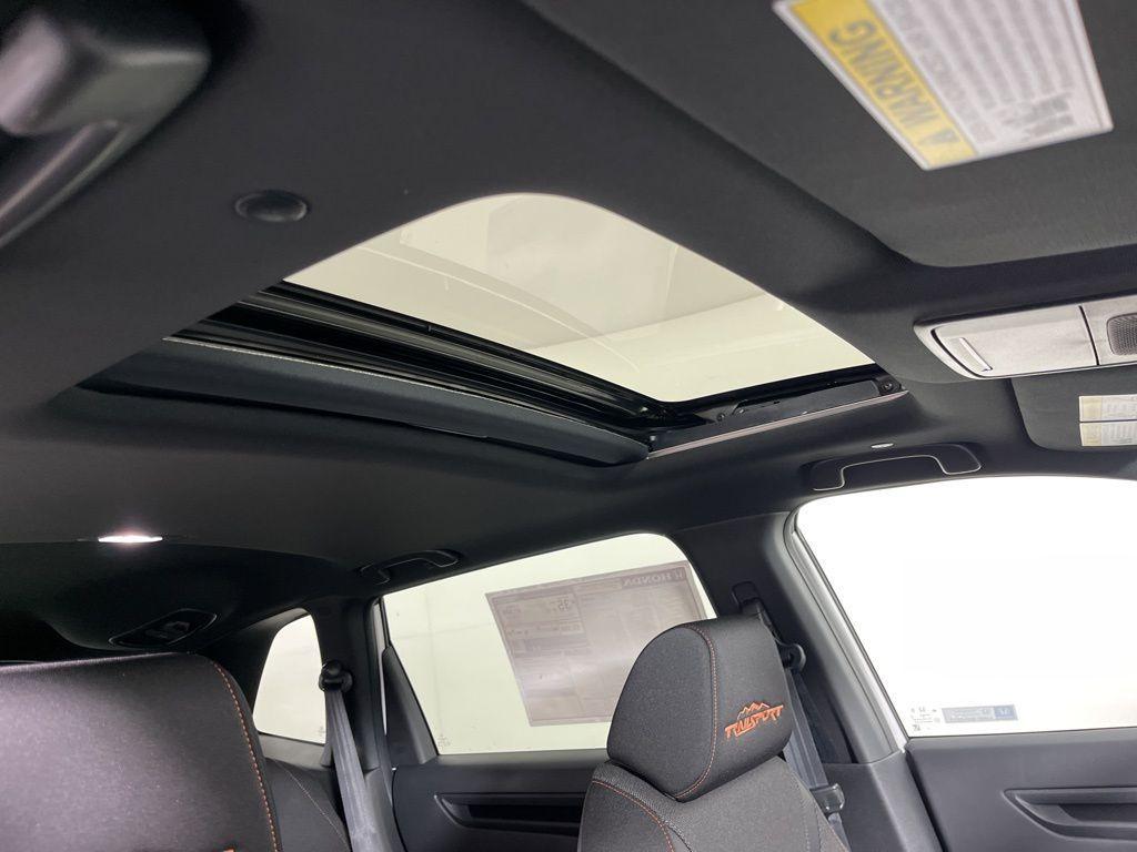 new 2026 Honda CR-V Hybrid car, priced at $40,705