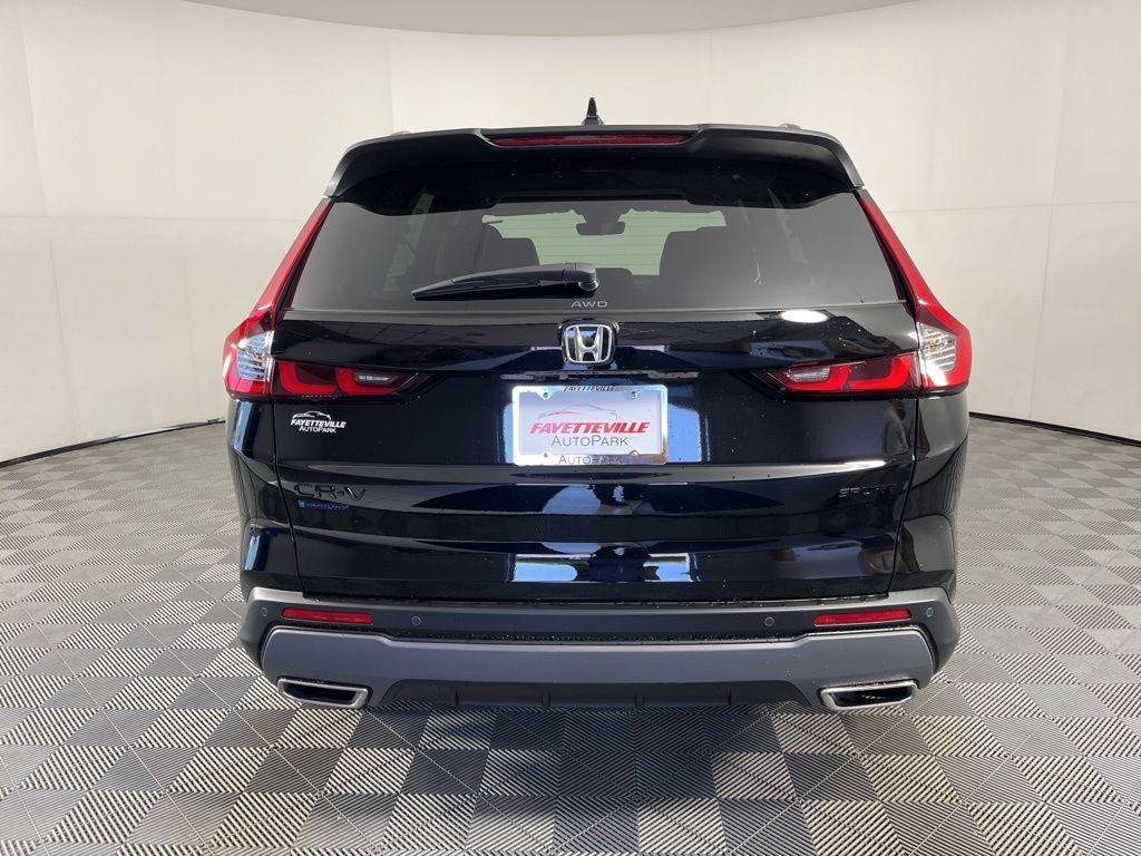new 2026 Honda CR-V Hybrid car, priced at $41,675