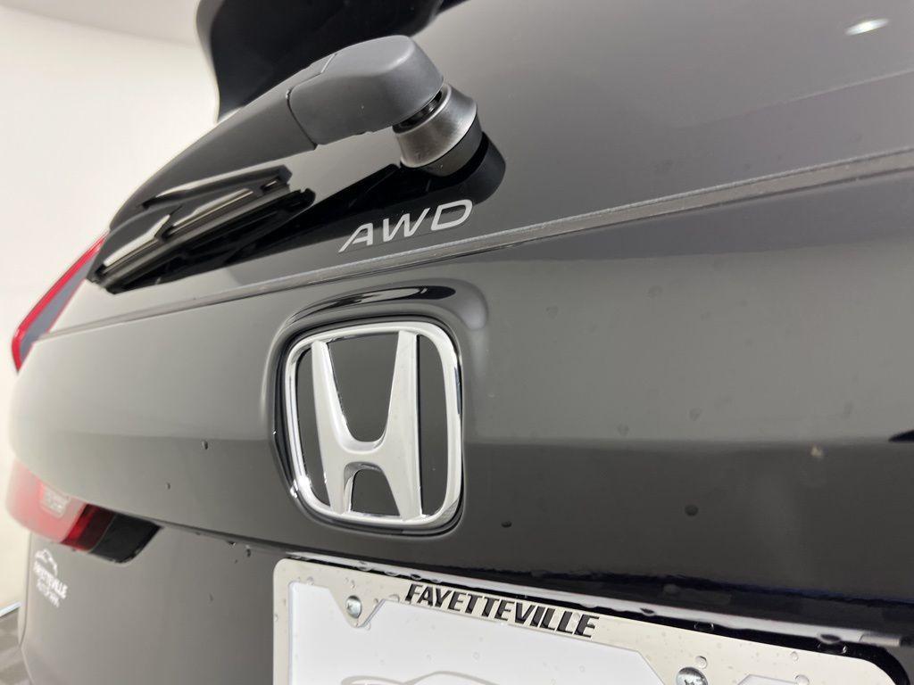 new 2026 Honda CR-V Hybrid car, priced at $41,675