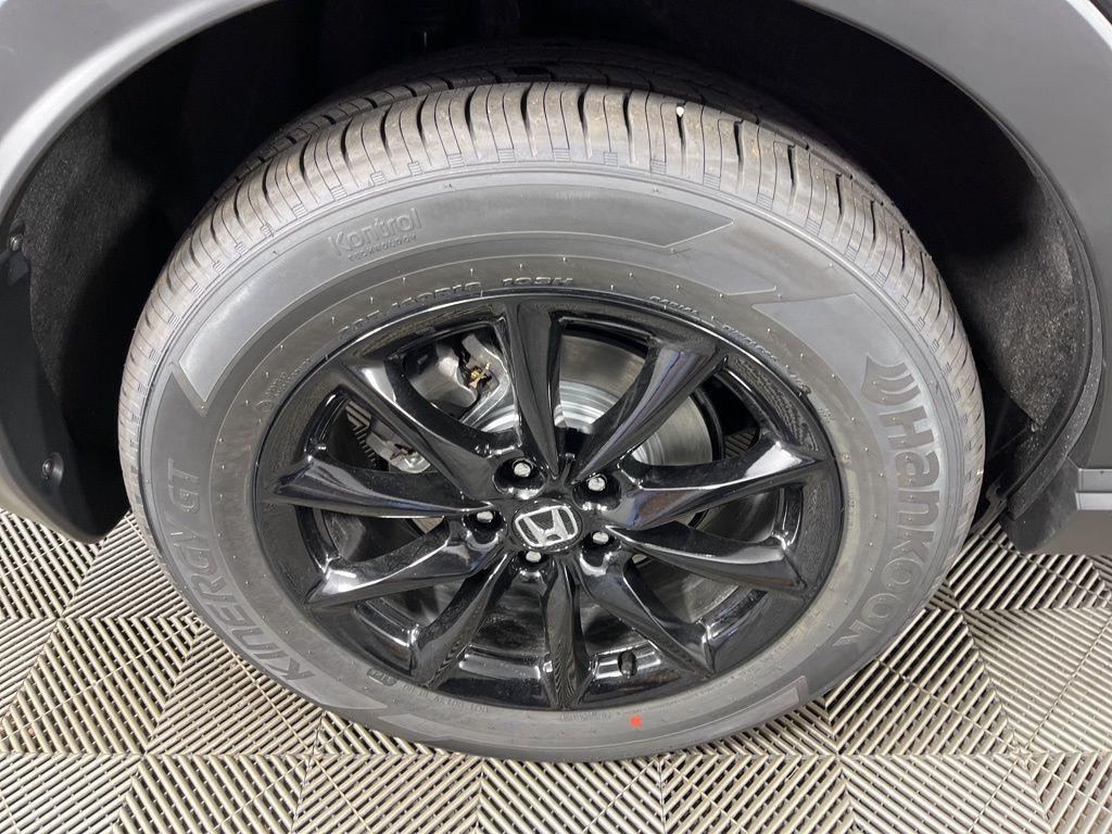 new 2026 Honda CR-V Hybrid car, priced at $41,675