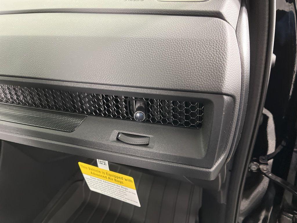 new 2026 Honda CR-V Hybrid car, priced at $41,675