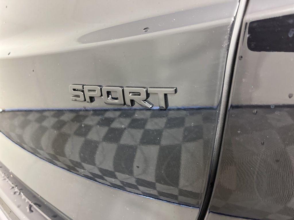 new 2026 Honda CR-V Hybrid car, priced at $41,675