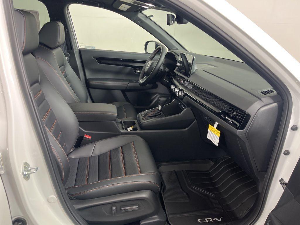 new 2026 Honda CR-V Hybrid car, priced at $44,155