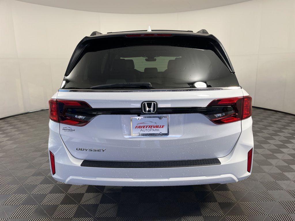 new 2026 Honda Odyssey car, priced at $45,340