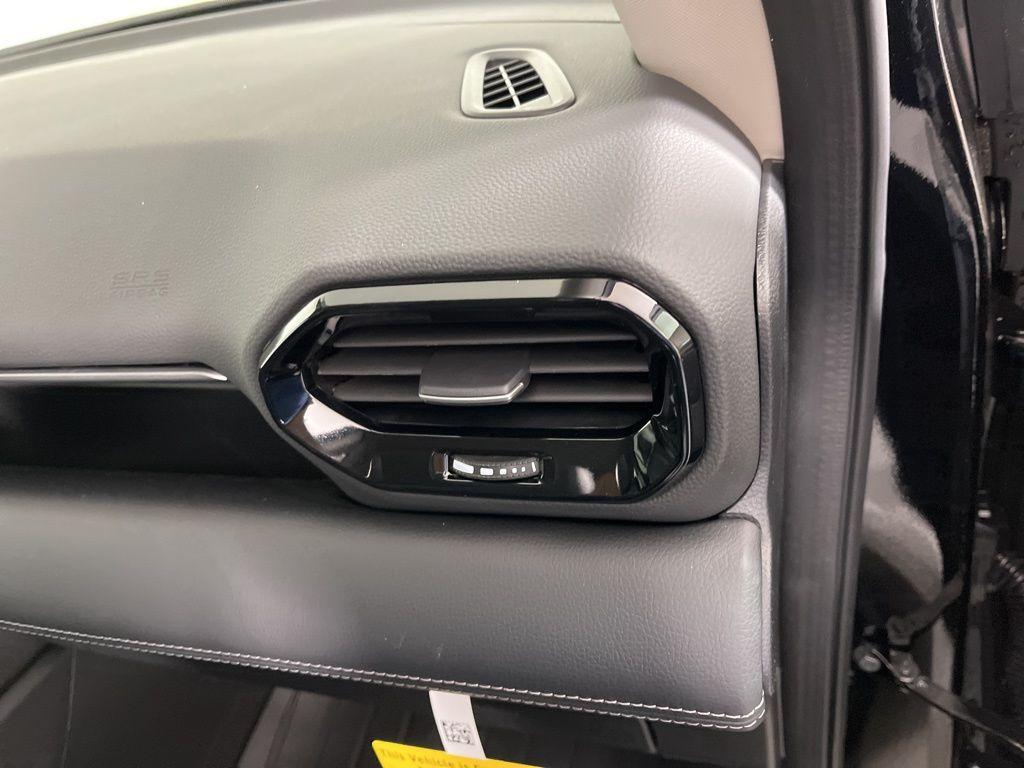 new 2025 Honda Pilot car, priced at $47,095