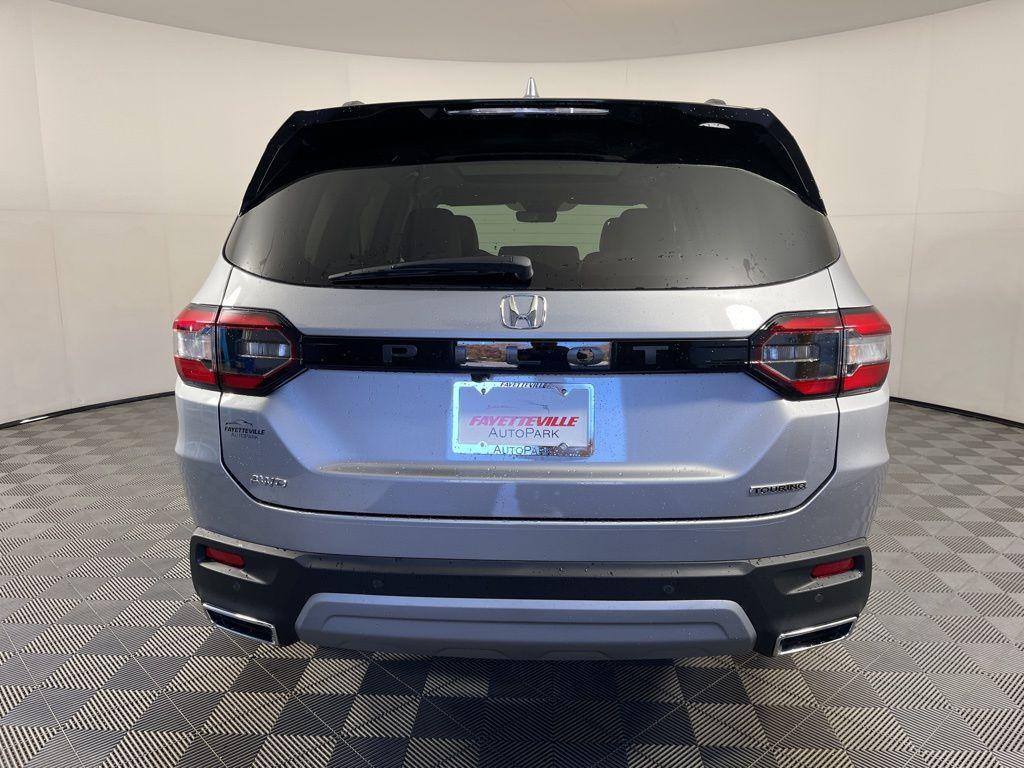 new 2025 Honda Pilot car, priced at $51,825
