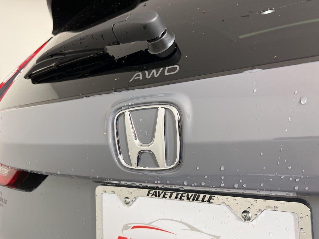 new 2026 Honda CR-V Hybrid car, priced at $40,705