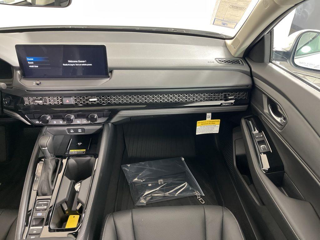 new 2025 Honda Accord Hybrid car, priced at $40,950
