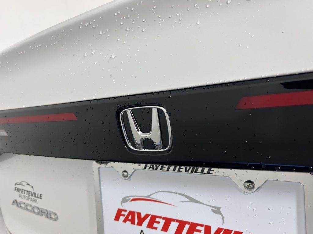 new 2025 Honda Accord Hybrid car, priced at $40,950