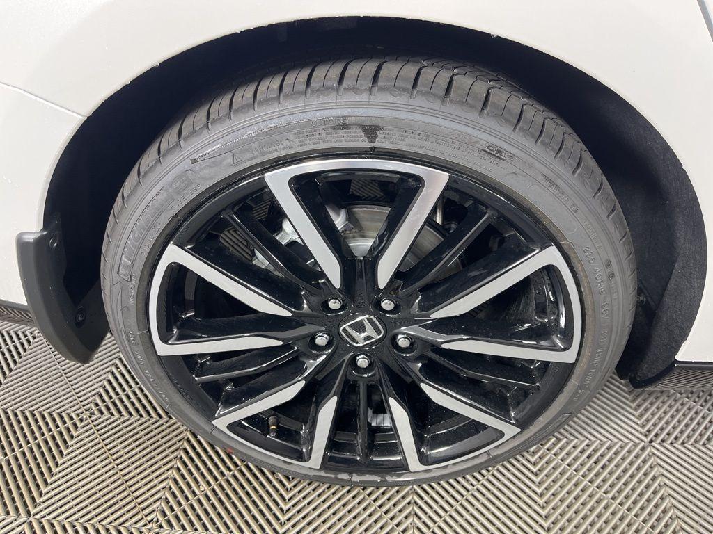 new 2025 Honda Accord Hybrid car, priced at $40,950
