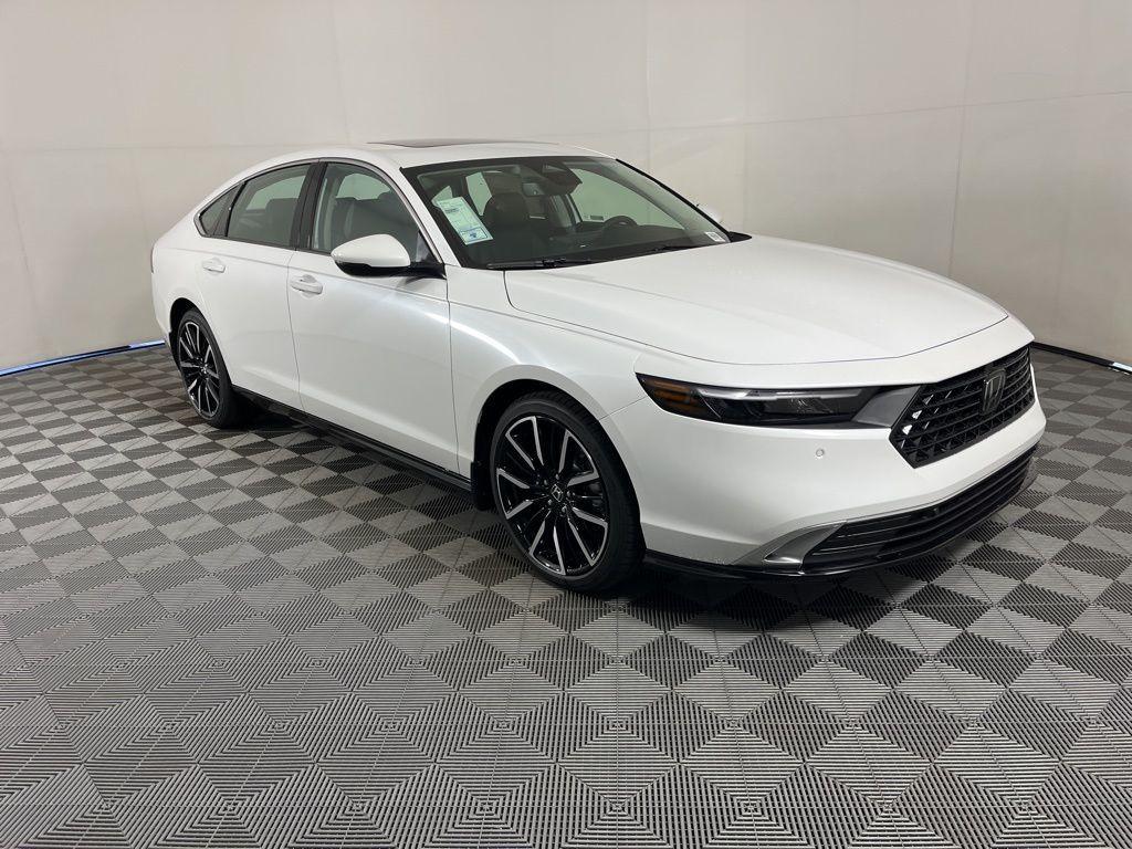 new 2025 Honda Accord Hybrid car, priced at $40,950
