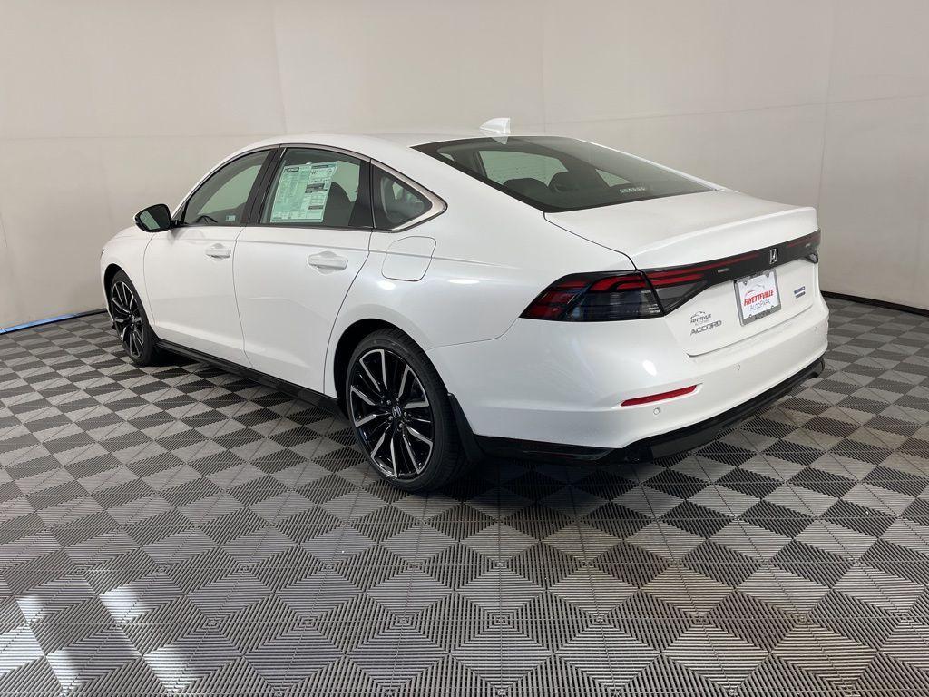 new 2025 Honda Accord Hybrid car, priced at $40,950