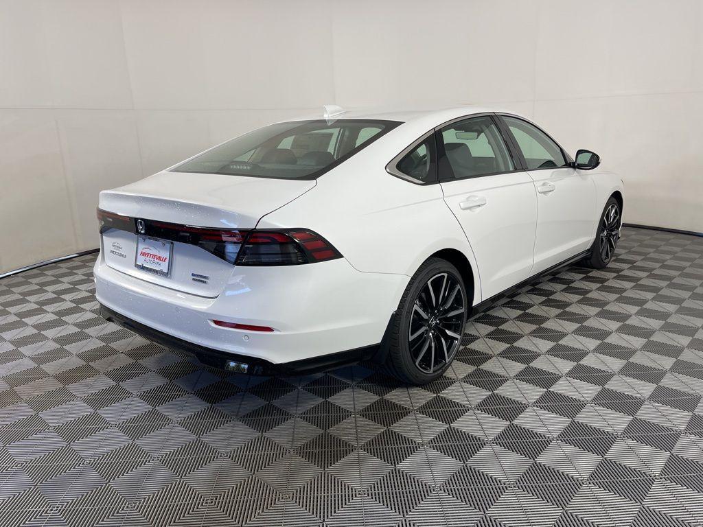 new 2025 Honda Accord Hybrid car, priced at $40,950