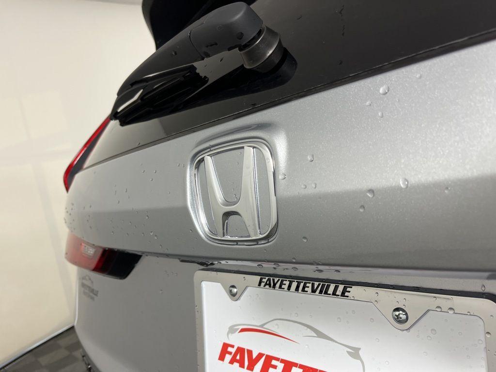 new 2026 Honda CR-V Hybrid car, priced at $40,175