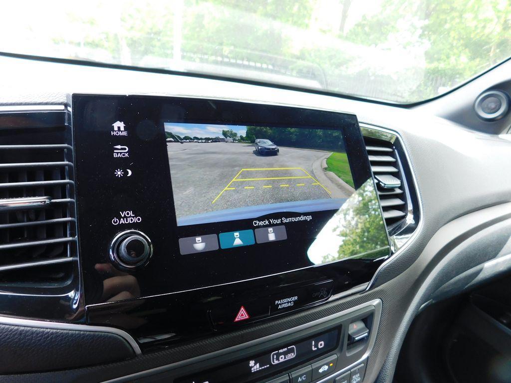 used 2022 Honda Pilot car, priced at $37,000