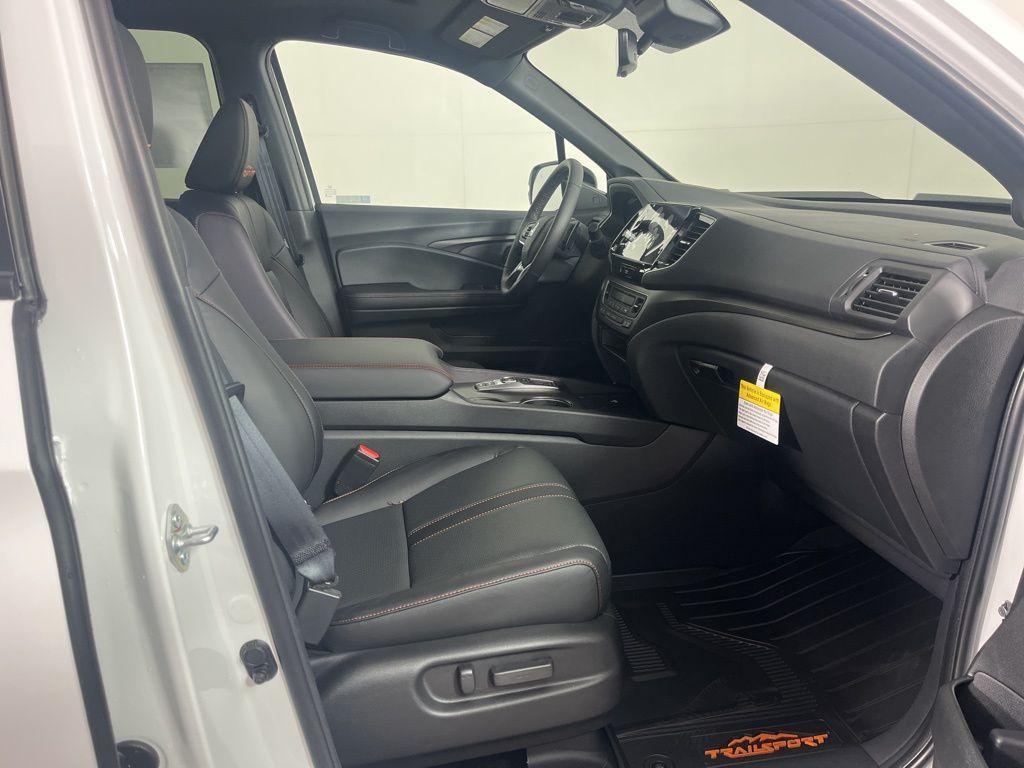 new 2025 Honda Ridgeline car, priced at $49,185