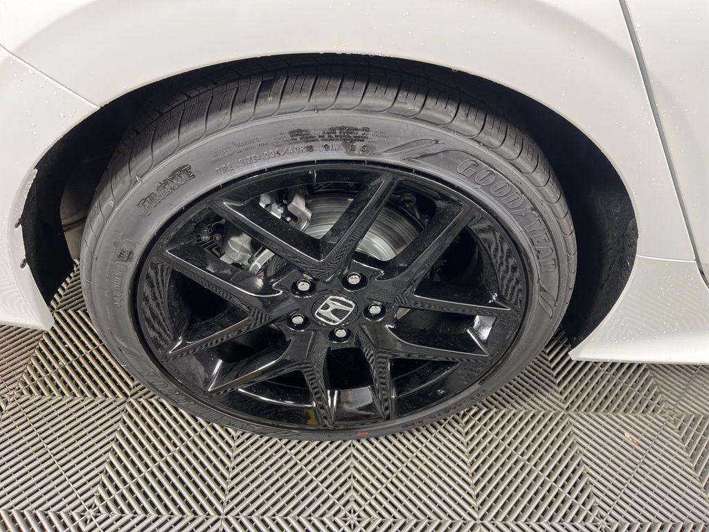 new 2026 Honda Civic Hybrid car, priced at $30,945