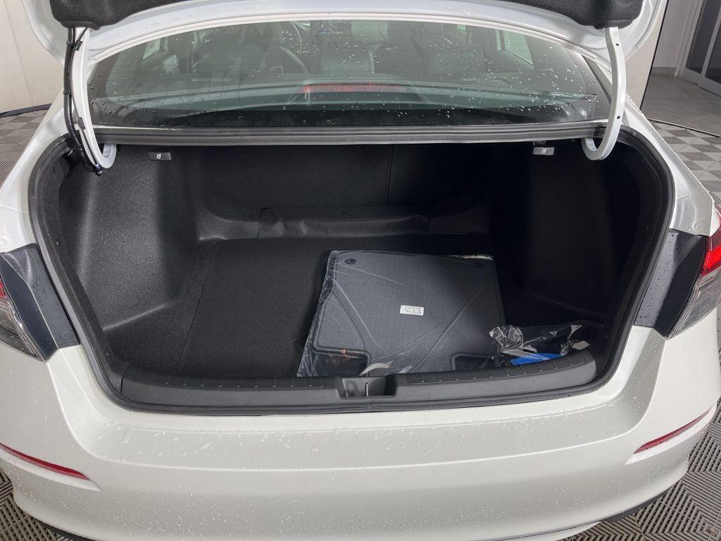 new 2026 Honda Civic Hybrid car, priced at $30,945