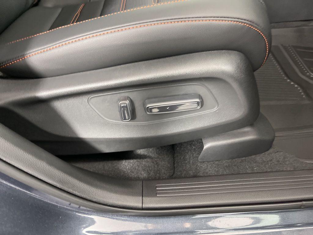 new 2025 Honda CR-V Hybrid car, priced at $40,545