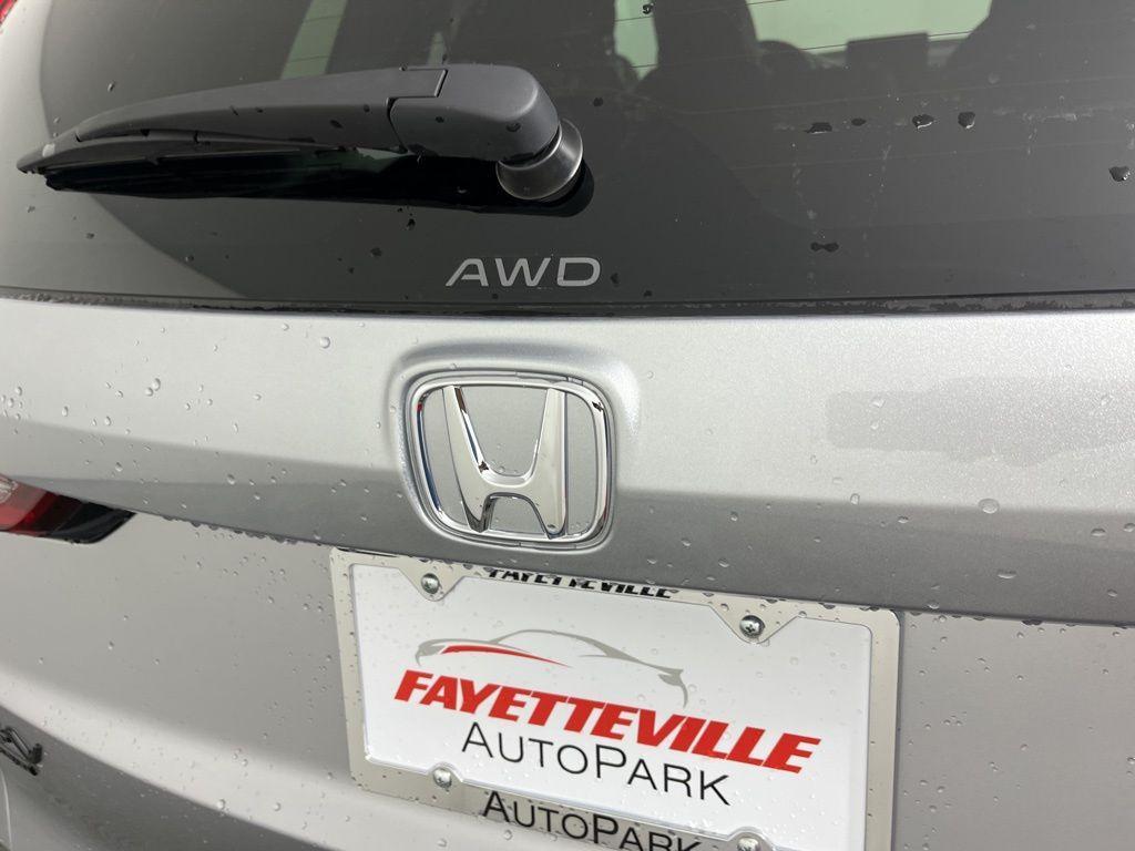 new 2026 Honda CR-V Hybrid car, priced at $38,500
