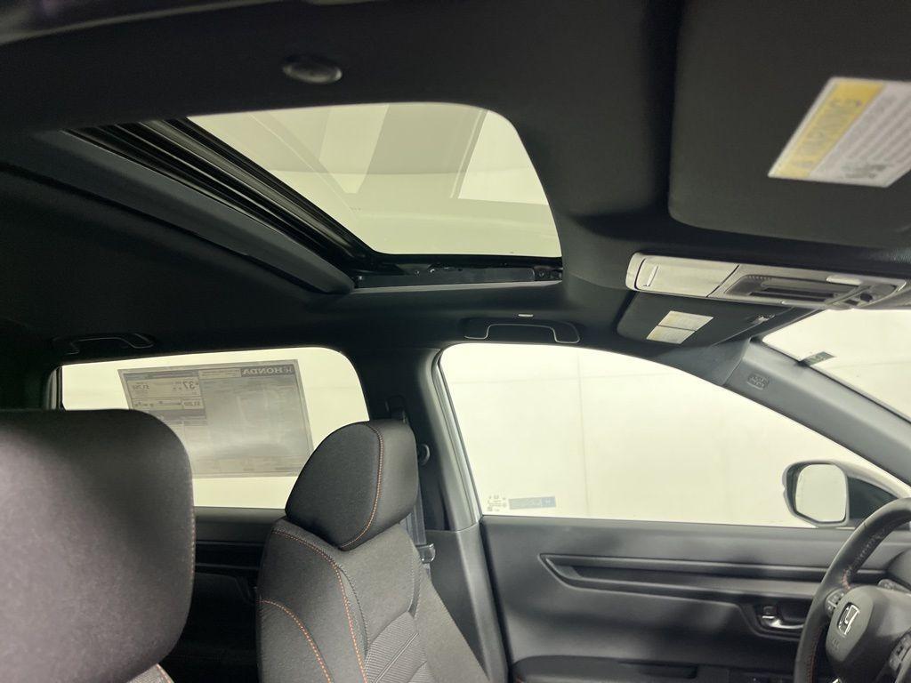 new 2026 Honda CR-V Hybrid car, priced at $38,500