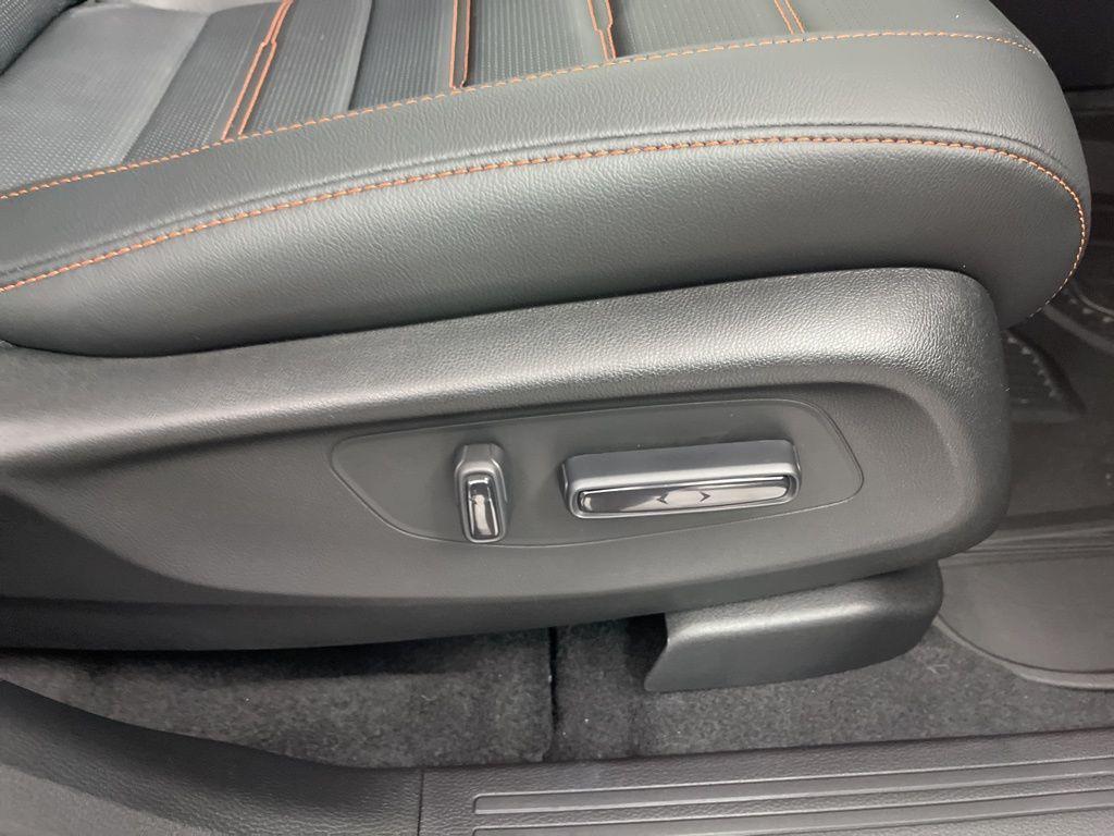 new 2026 Honda CR-V Hybrid car, priced at $38,406