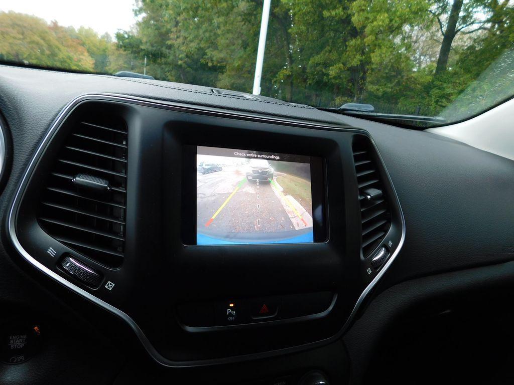 used 2020 Jeep Cherokee car, priced at $15,997