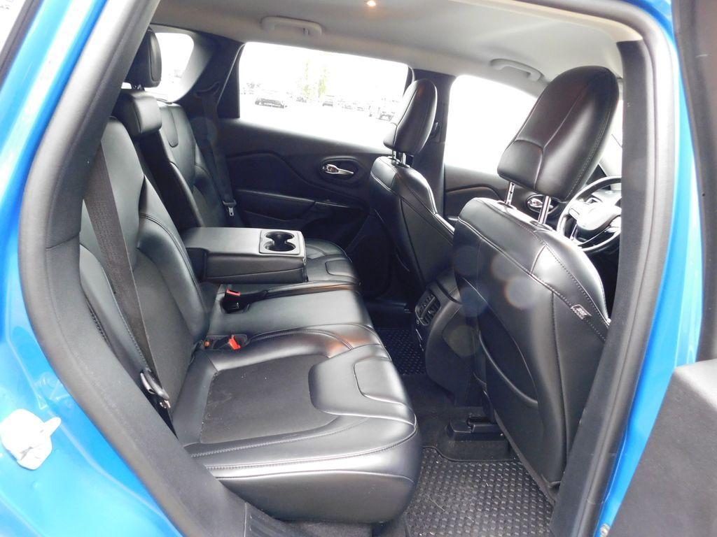 used 2020 Jeep Cherokee car, priced at $15,997