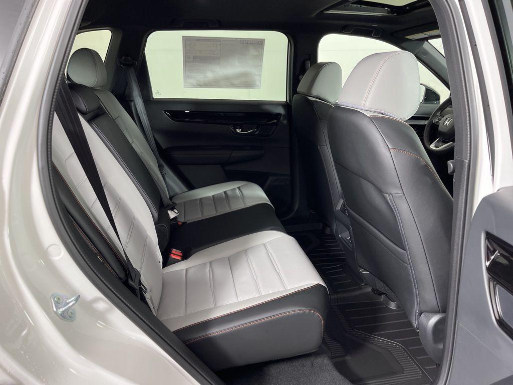 new 2026 Honda CR-V Hybrid car, priced at $44,155